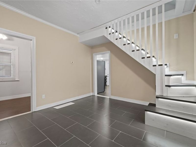 1607 E 34th Street, Cleveland, OH 44114 Photo 16