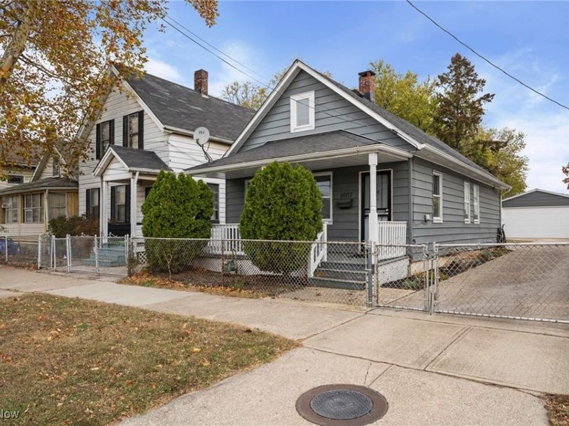 1607 E 34th Street, Cleveland, OH 44114 Photo 3