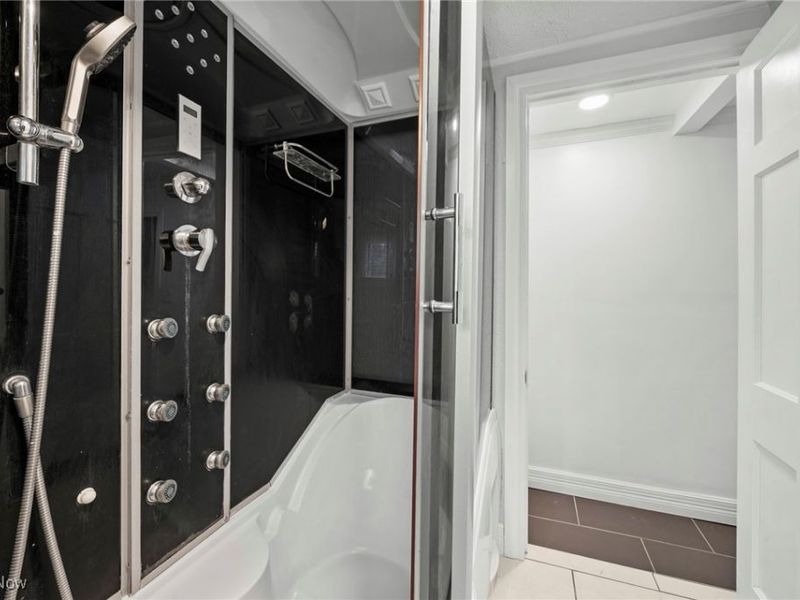 1607 E 34th Street, Cleveland, OH 44114 Photo 31