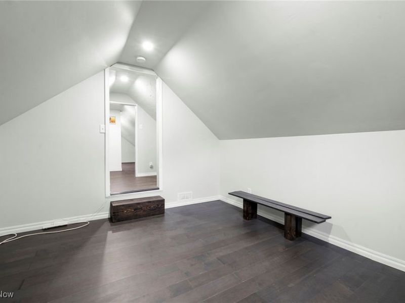 1607 E 34th Street, Cleveland, OH 44114 Photo 34