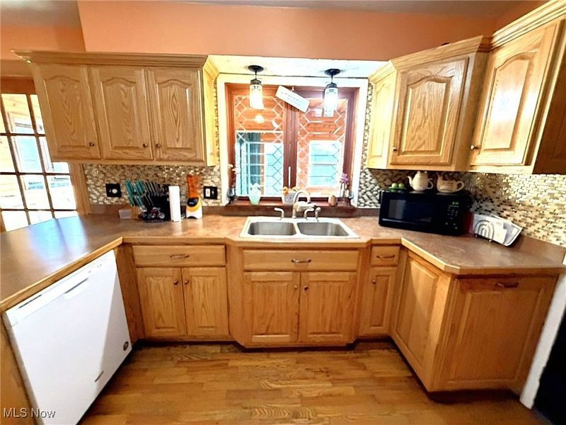 737 Dunny Avenue, Sheffield Lake, OH 44054 Photo 10