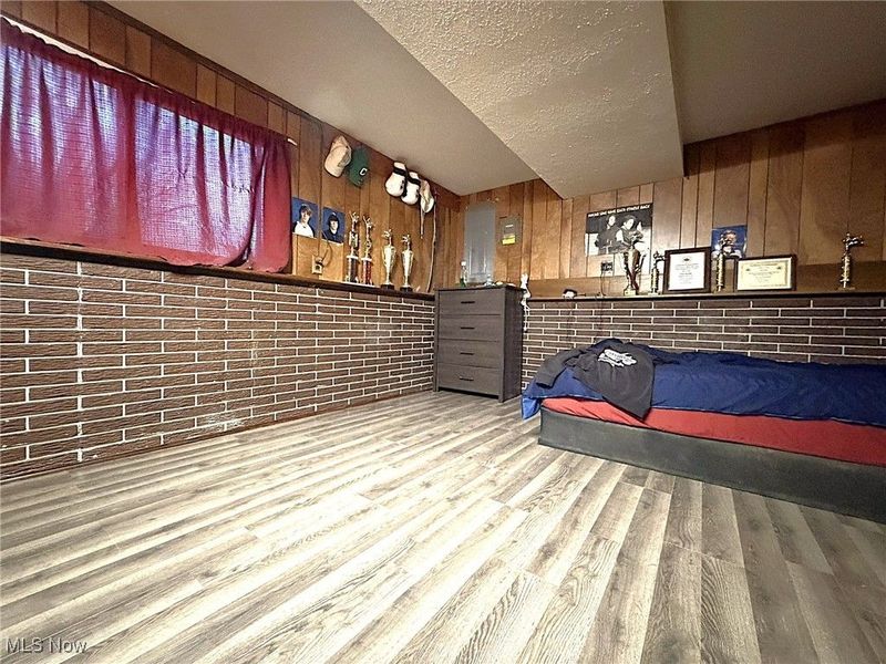 737 Dunny Avenue, Sheffield Lake, OH 44054 Photo 25