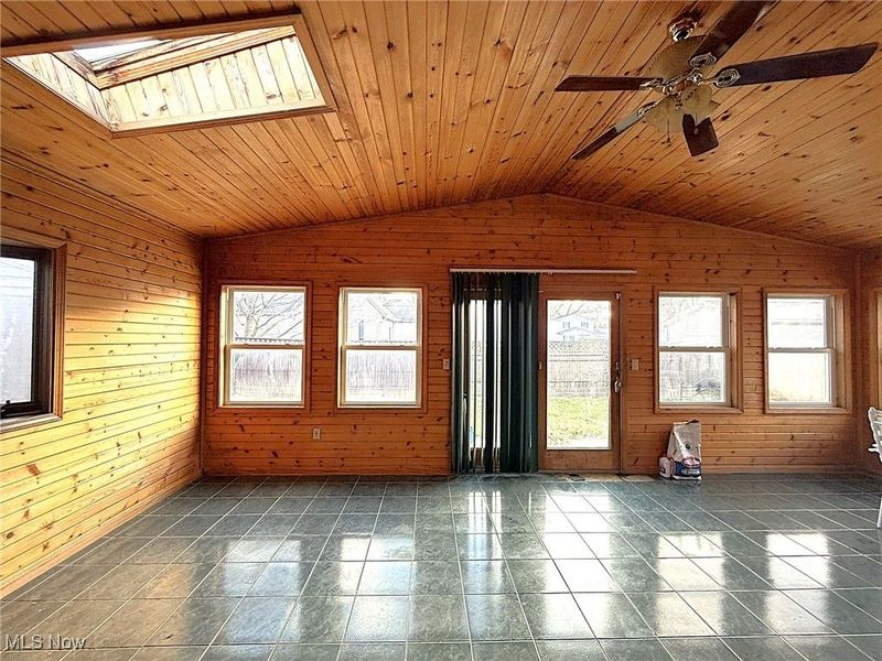 737 Dunny Avenue, Sheffield Lake, OH 44054 Photo 26