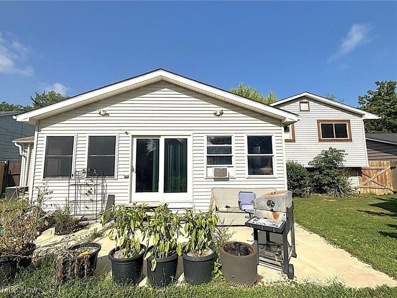 737 Dunny Avenue, Sheffield Lake, OH 44054 Photo 41