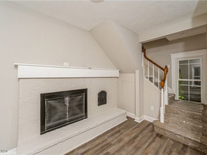 190 Columbus Street, Chagrin Falls, OH 44022 Photo 8