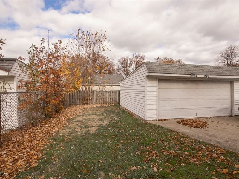 25151 Zeman Avenue, Euclid, OH 44132 Photo 31