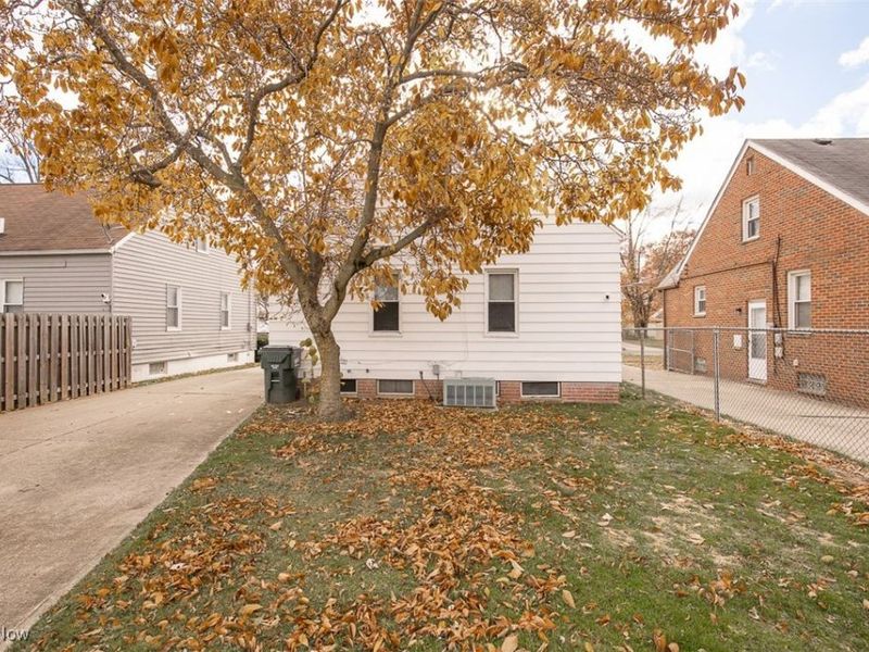 25151 Zeman Avenue, Euclid, OH 44132 Photo 32