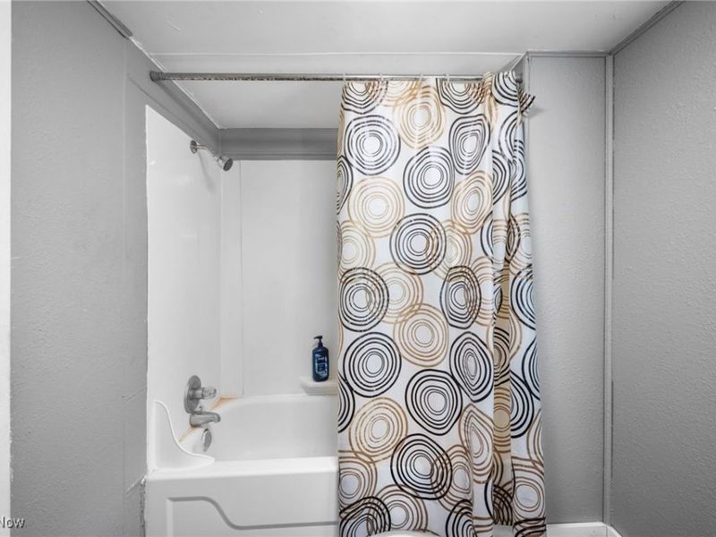 920 Broadway Avenue, Bedford, OH 44146 Photo 10