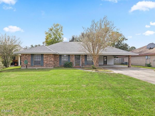210 San Carlos Circle, Lafayette, LA 70506