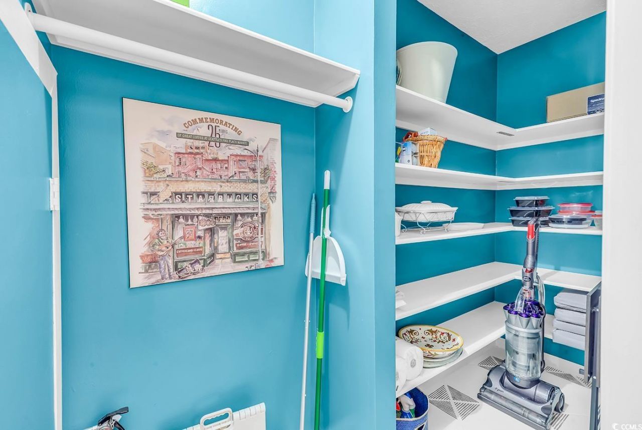 4000 Fairway Lakes Dr. Photo 21