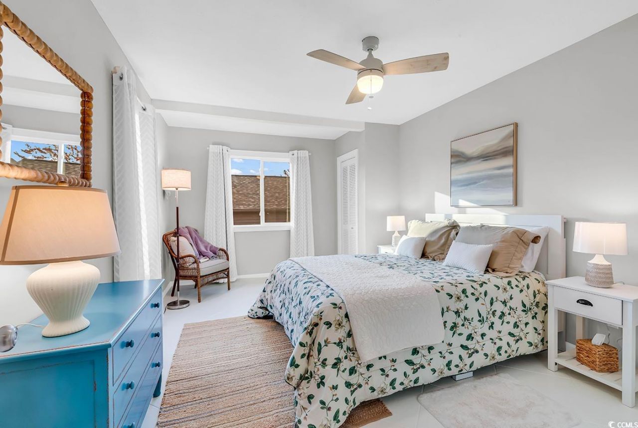 4000 Fairway Lakes Dr. Photo 4