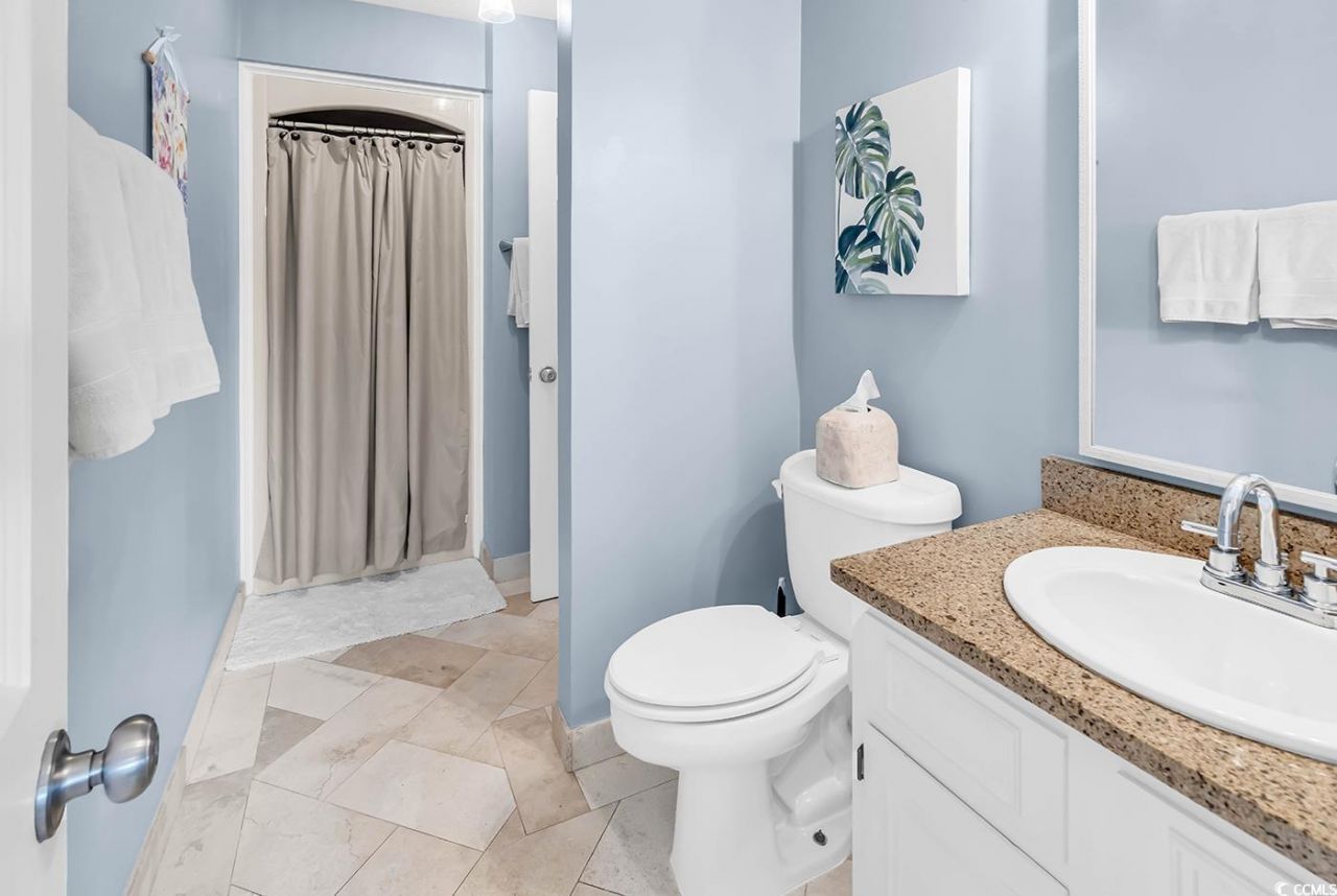 4000 Fairway Lakes Dr. Photo 6