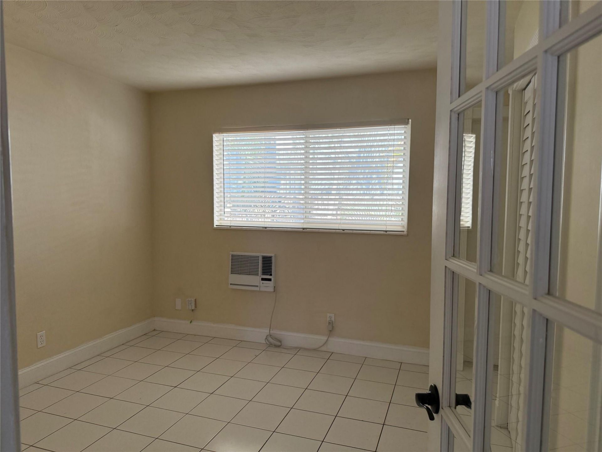 1219 NE 14th Avenue, Unit 4, Fort Lauderdale, FL 33304 Photo
