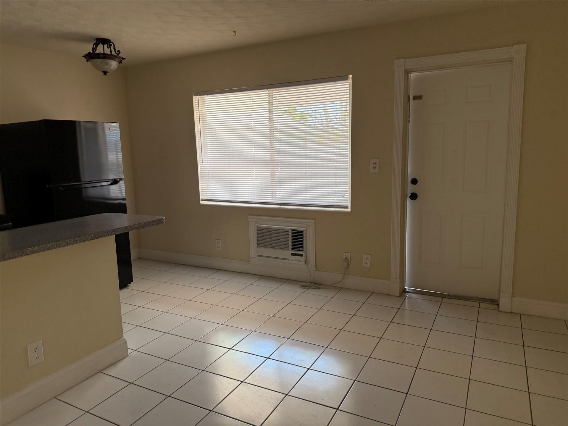 1219 NE 14th Avenue, Unit 4, Fort Lauderdale, FL 33304 Photo