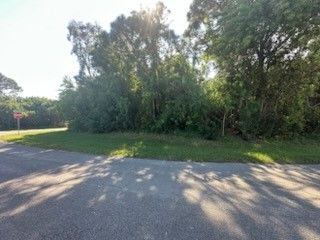 401 Betty Avenue, Sebastian, FL 32958 Photo