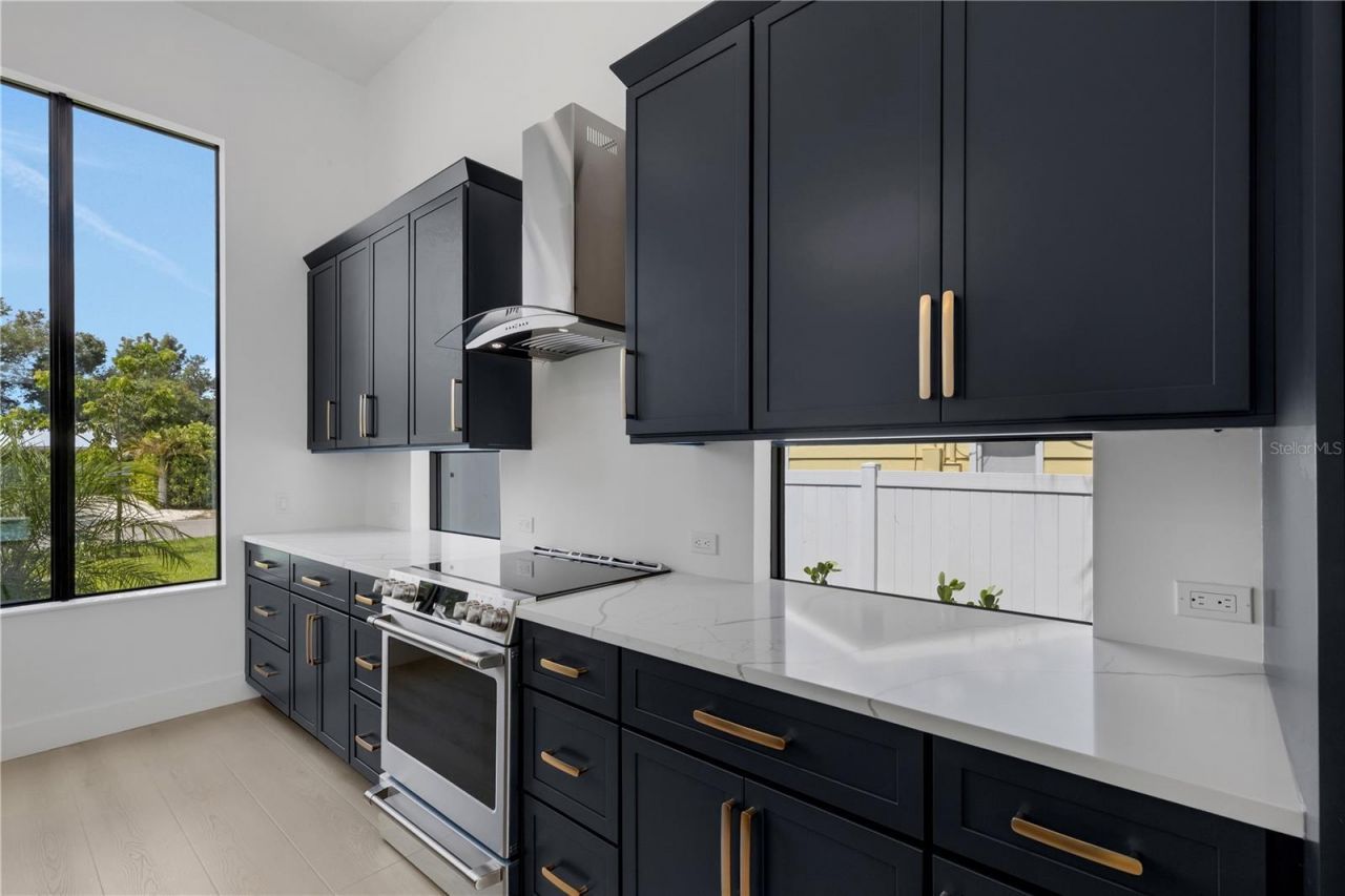 2069 Hibiscus Street, Sarasota, FL 34239 Photo