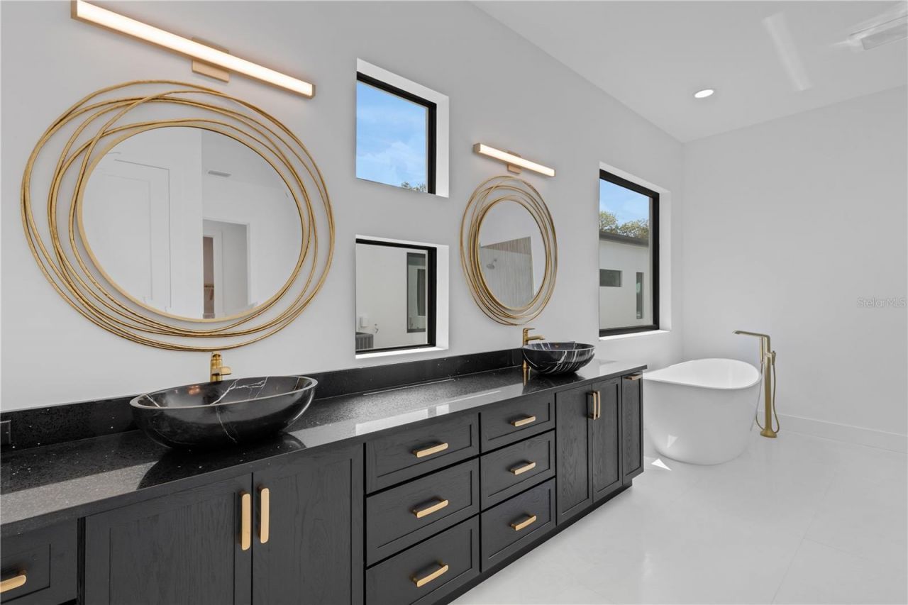 2069 Hibiscus Street, Sarasota, FL 34239 Photo