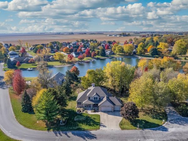 104 Lake View Drive, Fairbury, IL 61739