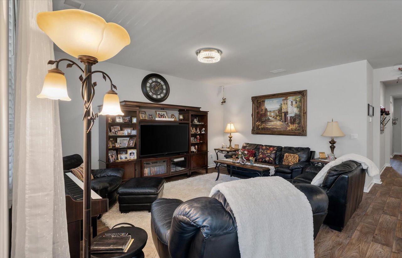 267 N Light Way Photo 18