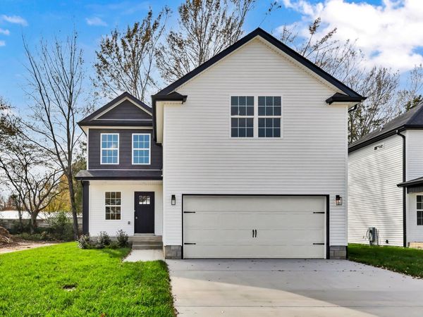 264 Switchgrass Dr, Clarksville, TN 37042