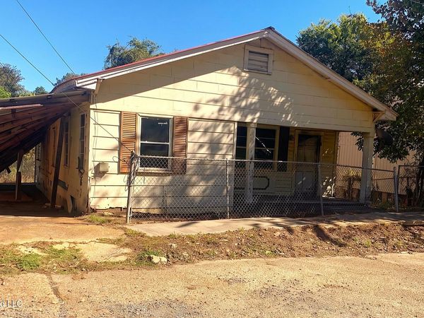42 Claiborne Street, Natchez, MS 39120