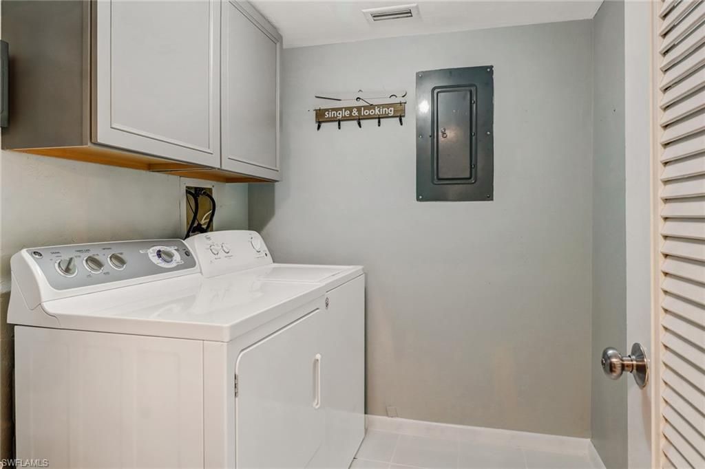 1351 Curlew Ave, Unit 104, Naples, FL 34102 Photo