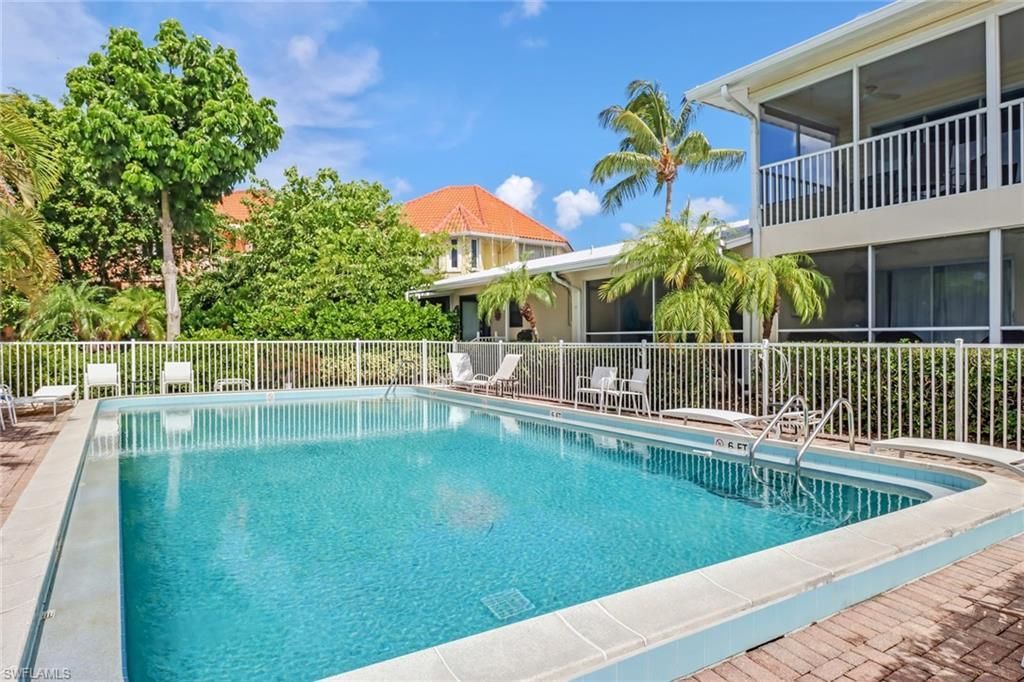 1351 Curlew Ave, Unit 104, Naples, FL 34102 Photo