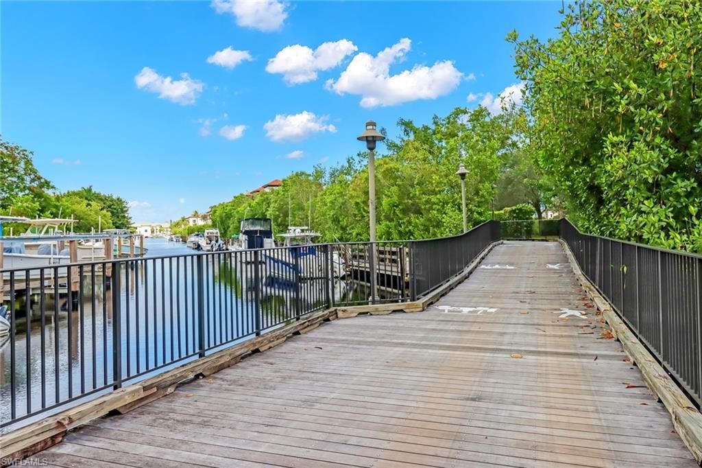 1351 Curlew Ave, Unit 104, Naples, FL 34102 Photo