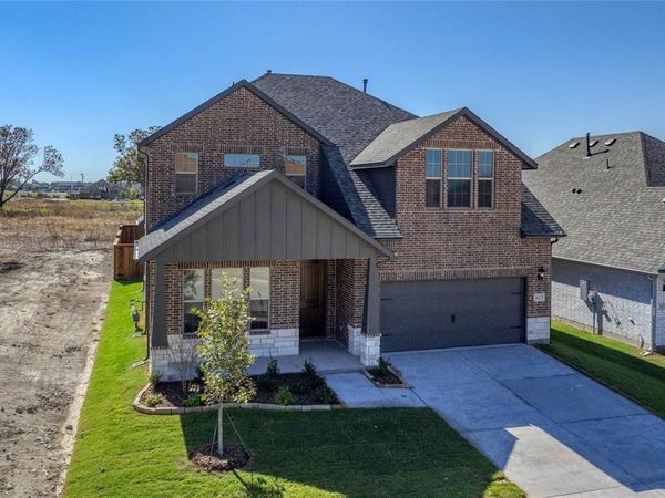 613 Brazos Drive, Van Alstyne, TX 75495