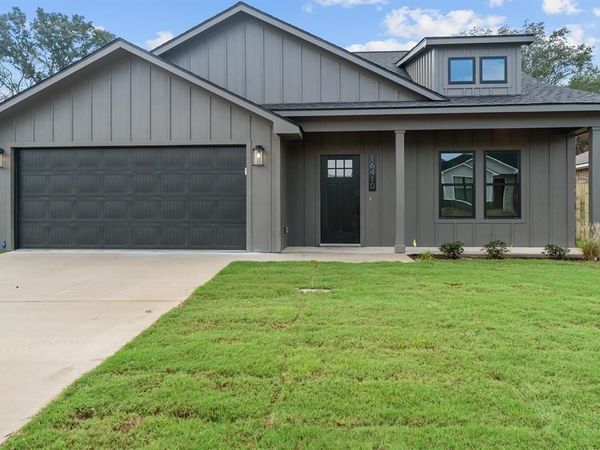 16410 Crossing Circle, Lindale, TX 75771
