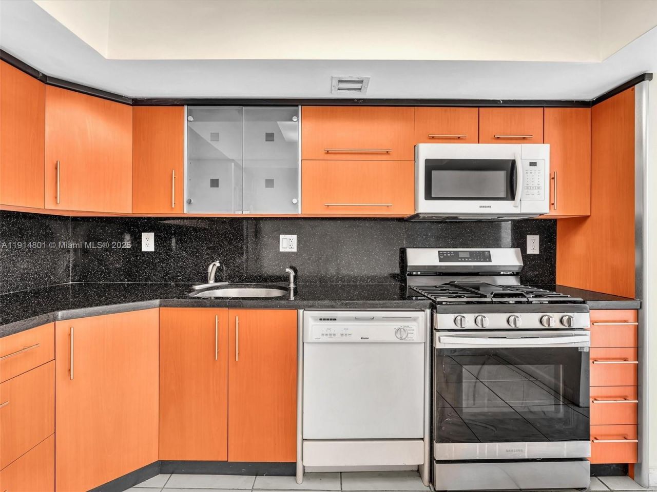 2030 S Ocean Dr, Unit 2024, Hallandale Beach, FL 33009 Photo