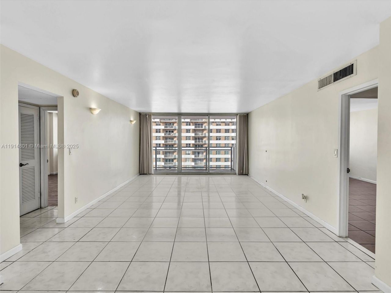 2030 S Ocean Dr, Unit 2024, Hallandale Beach, FL 33009 Photo