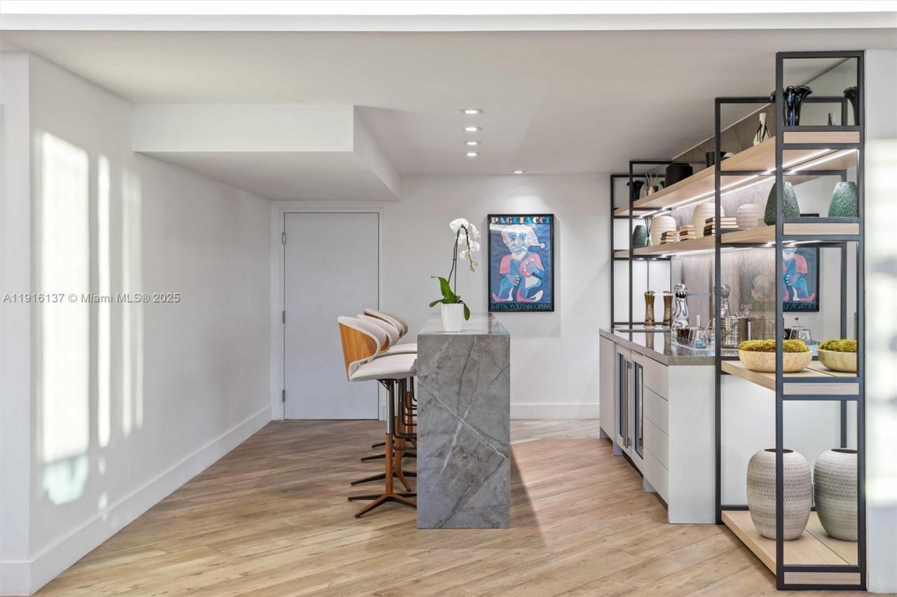 2301 Collins Ave, Unit 1432, Miami Beach, FL 33139 Photo