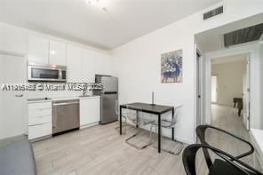 820 15th St, Unit 104, Miami Beach, FL 33139 Photo