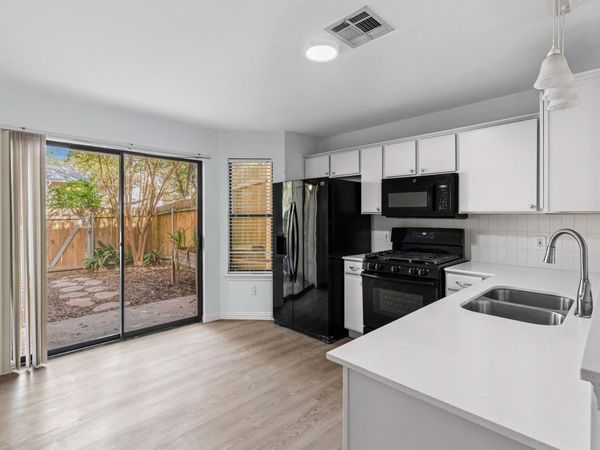 11901 Swearingen DR, Unit 110, Austin, TX 78758