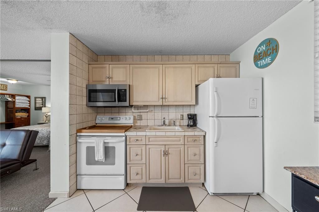 5600 Bonita Beach Rd, Unit 204, Bonita Springs, FL 34134 Photo
