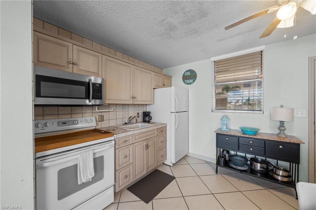 5600 Bonita Beach Rd, Unit 204, Bonita Springs, FL 34134 Photo