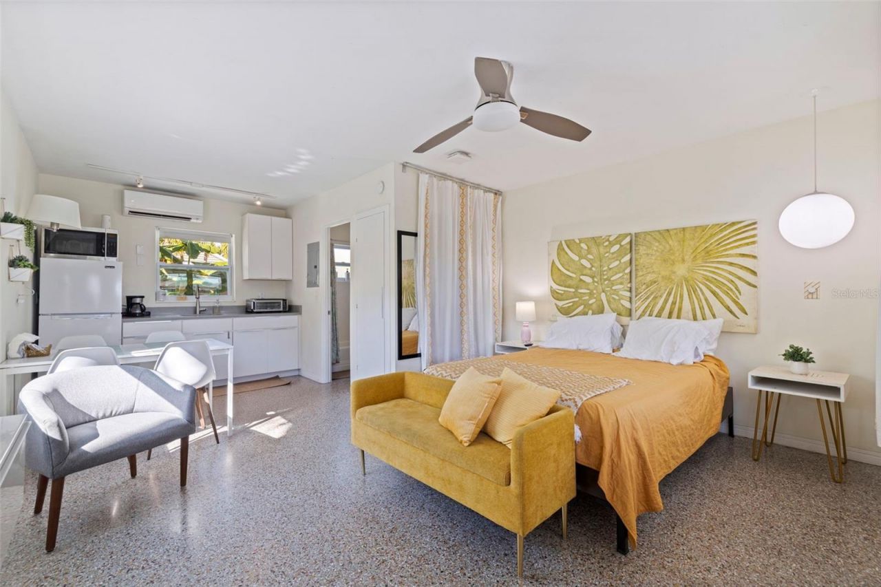 627 70th Avenue, Saint Pete Beach, FL 33706 Photo