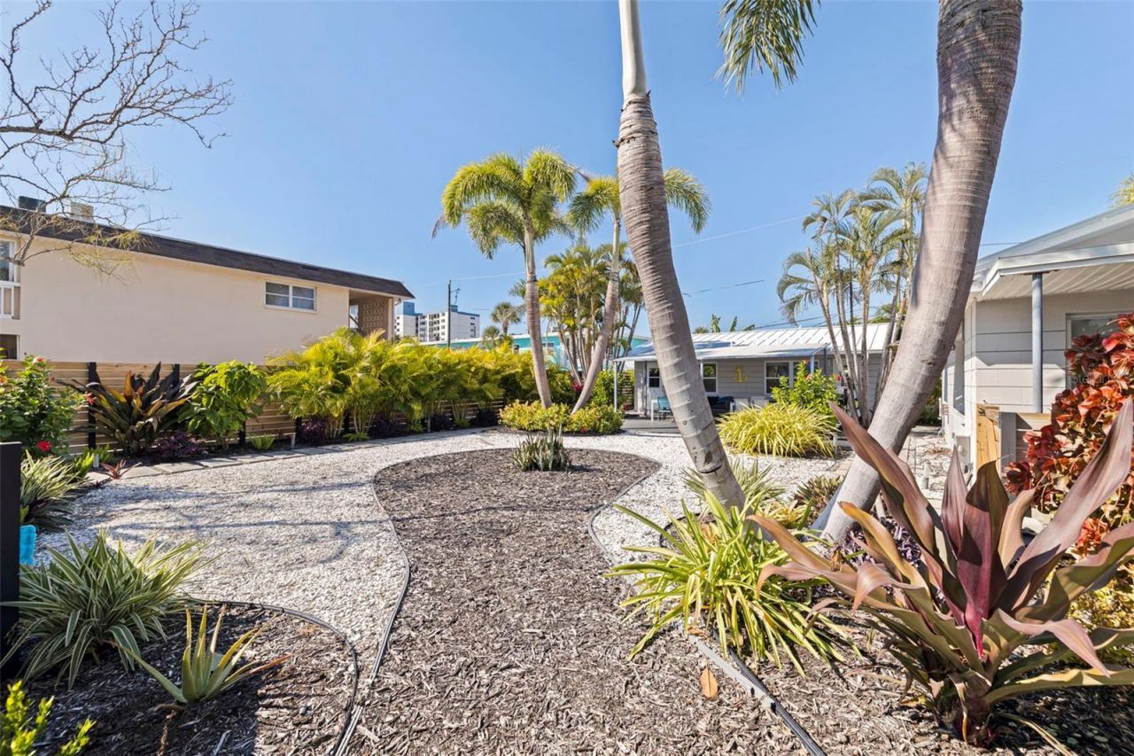 627 70th Avenue, Saint Pete Beach, FL 33706 Photo