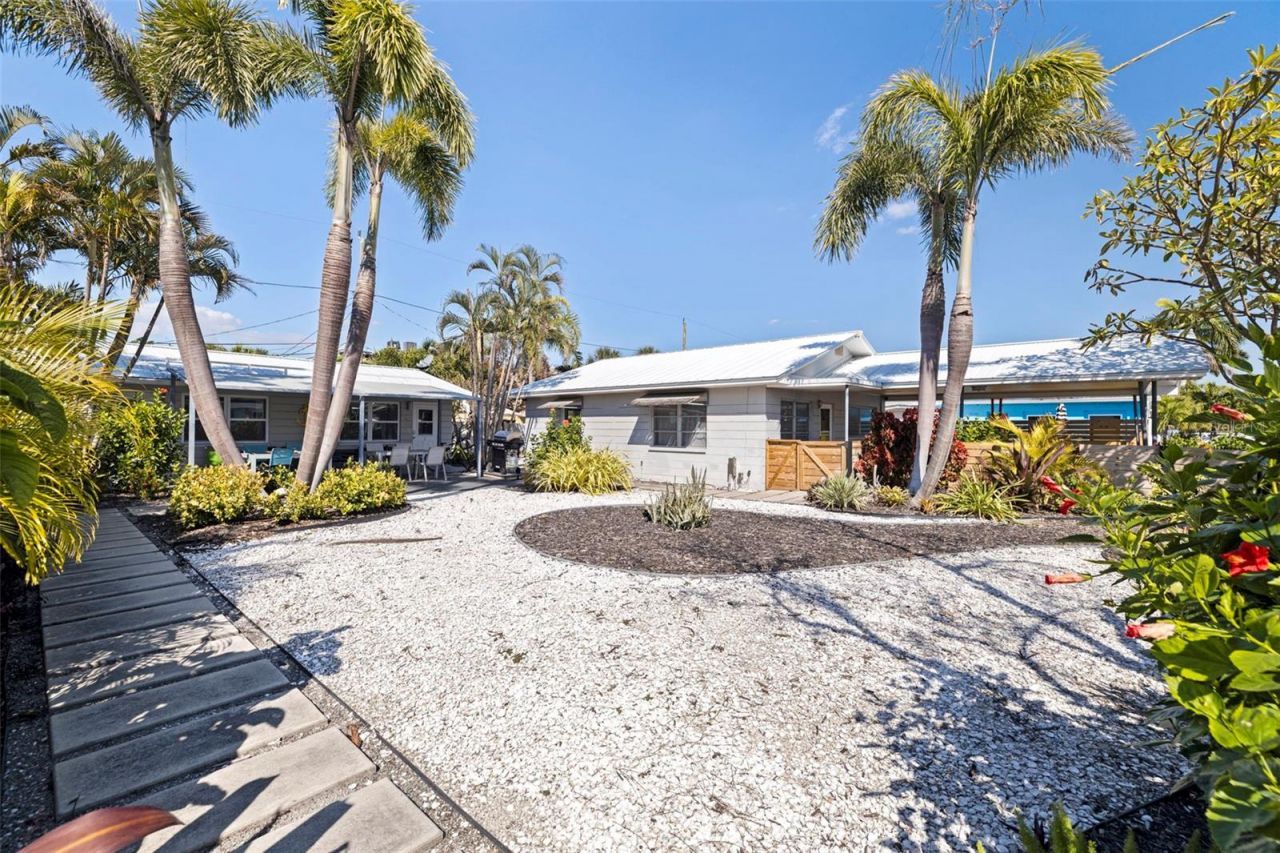 627 70th Avenue, Saint Pete Beach, FL 33706 Photo