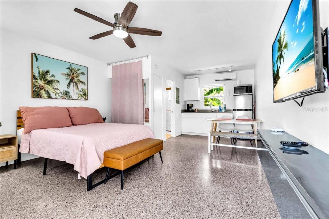 627 70th Avenue, Saint Pete Beach, FL 33706 Photo