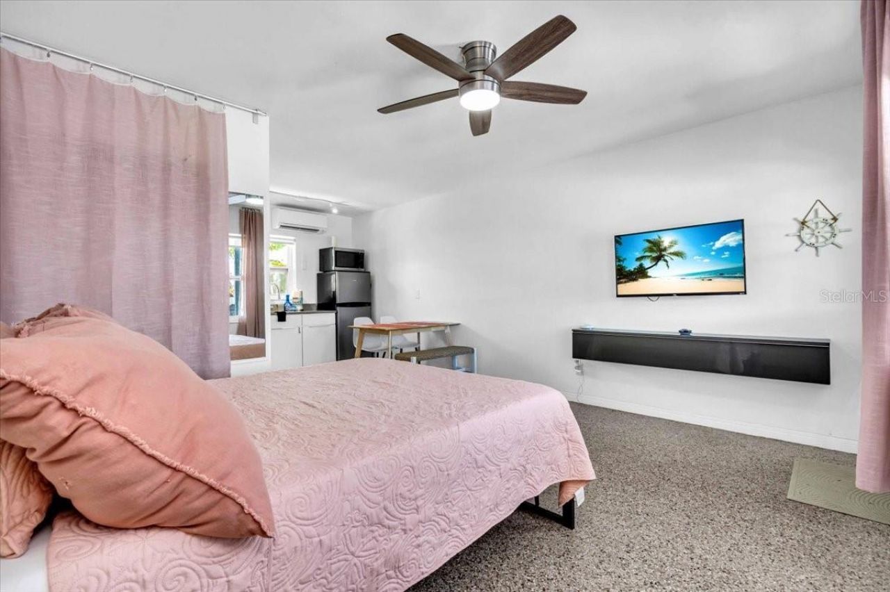 627 70th Avenue, Saint Pete Beach, FL 33706 Photo