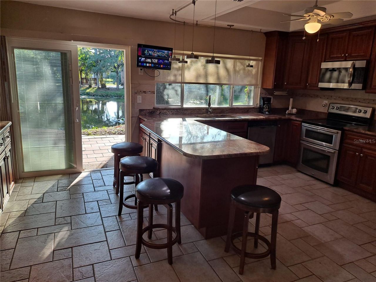6050 57th, Saint Petersburg, FL 33709 Photo