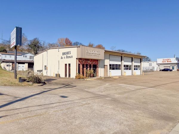 700 N 1st St, Pulaski, TN 38478