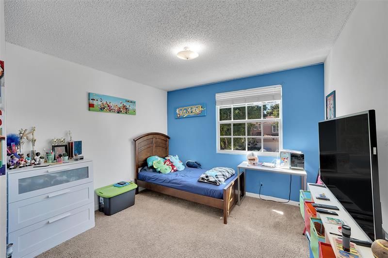 10615 NW 12th Court, Plantation, FL 33322 Photo