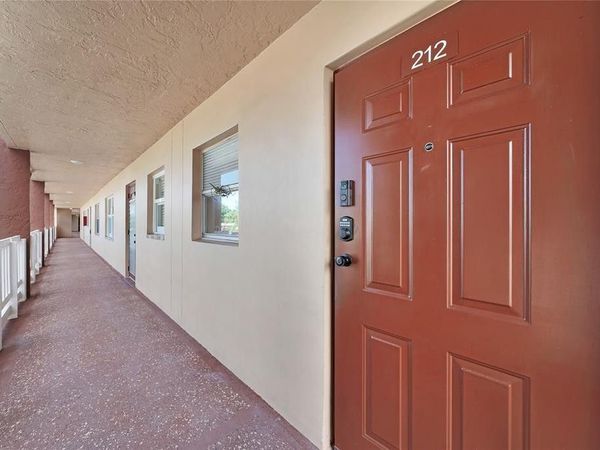 9281 Sunrise Lakes Boulevard, Unit 212, Sunrise, FL 33322