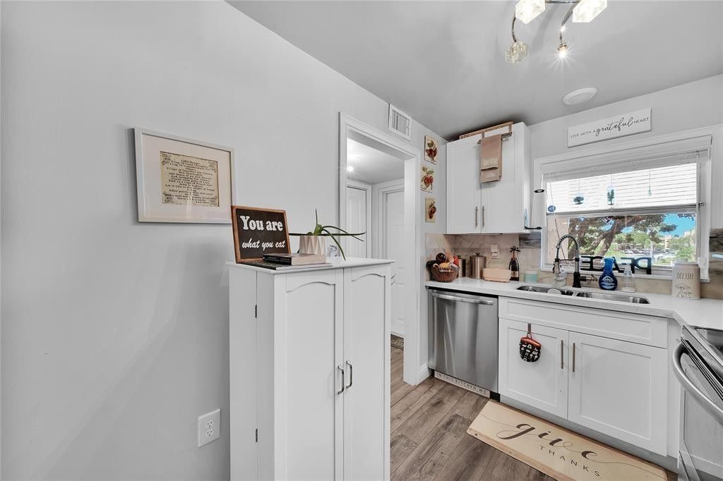 9281 Sunrise Lakes Boulevard, Unit 212, Sunrise, FL 33322 Photo