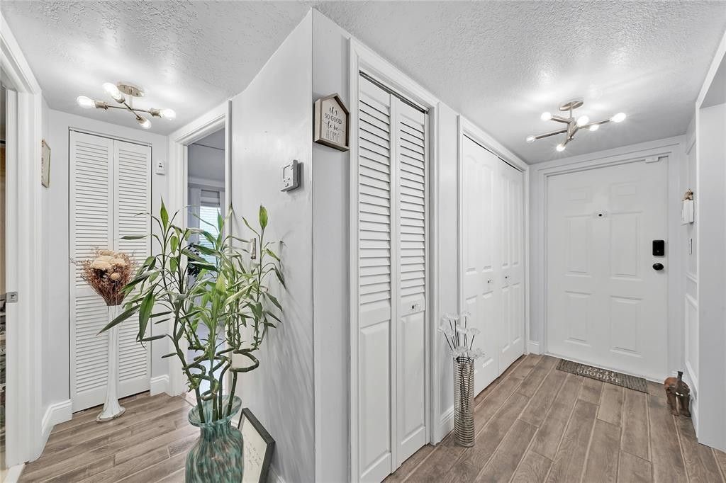 9281 Sunrise Lakes Boulevard, Unit 212, Sunrise, FL 33322 Photo