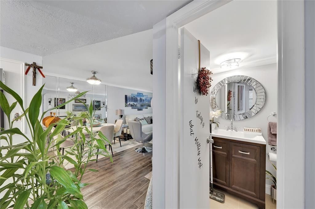 9281 Sunrise Lakes Boulevard, Unit 212, Sunrise, FL 33322 Photo