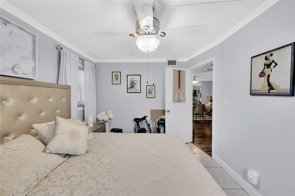 9281 Sunrise Lakes Boulevard, Unit 212, Sunrise, FL 33322 Photo